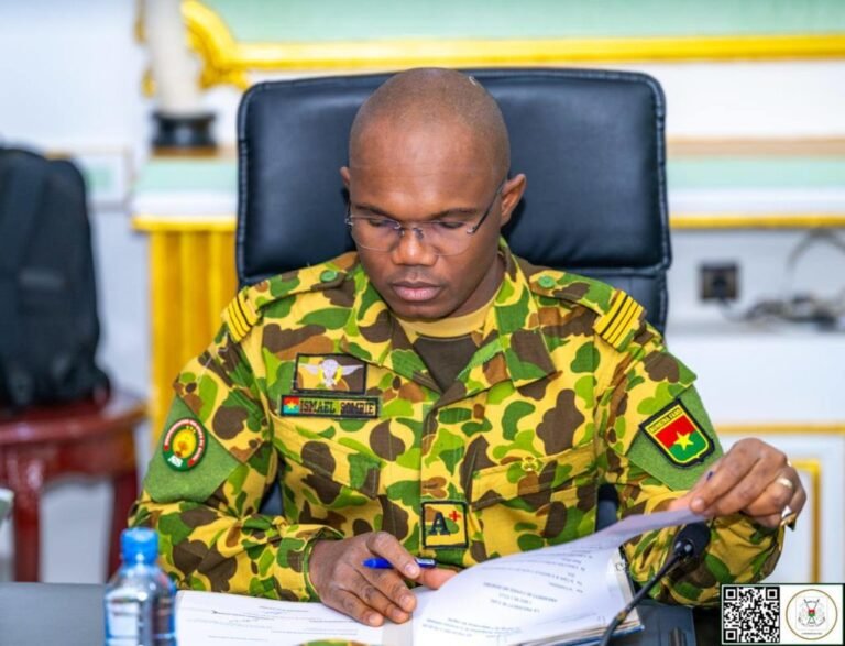 Le-Commandant-Ismael-Sombie-1024x783